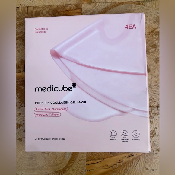 MedicuBe Pink Collagen Gel Mask - 3 - Picture 2 of 6